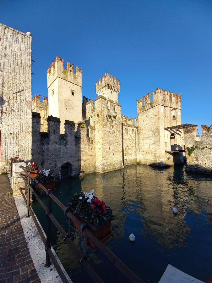 Il Nido Del Cigno Apartment Sirmione Exterior foto